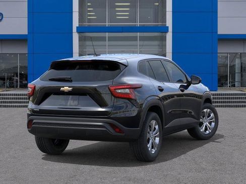 New 2026 Chevrolet Trax LS image 27