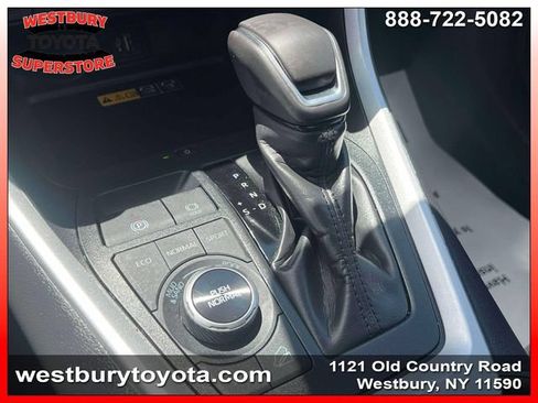 Used 2025 Toyota RAV4 Limited w/ Advanced Technology Package AWD/4WD image 30