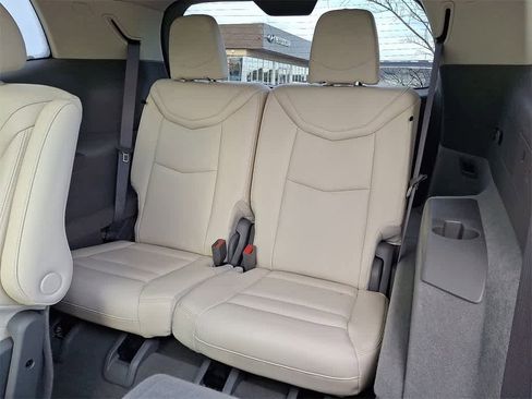 Used 2024 Cadillac XT6 Premium Luxury w/ Technology Package image 13