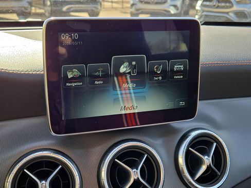 Used 2016 Mercedes-Benz CLA 250 4MATIC image 19