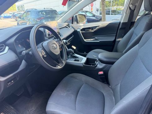 Used 2025 Toyota RAV4 LE AWD/4WD image 14