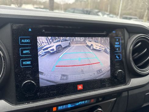 Used 2019 Toyota Tacoma TRD Off-Road image 5