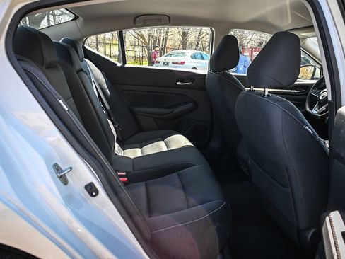 Used 2022 Nissan Altima 2.5 SV image 15