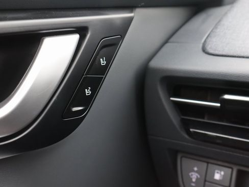 Used 2022 Kia EV6 Wind image 19