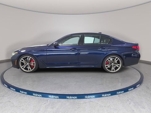 Used 2021 BMW M550i xDrive w/ Executive Package image 9