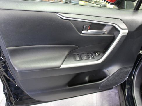 Used 2019 Toyota RAV4 XLE Premium w/ All Weather Liner Package AWD/4WD image 20