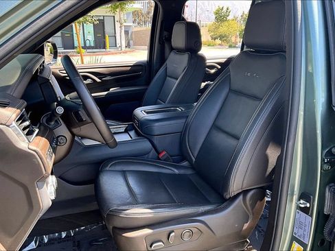 Used 2024 GMC Yukon Denali RWD image 10