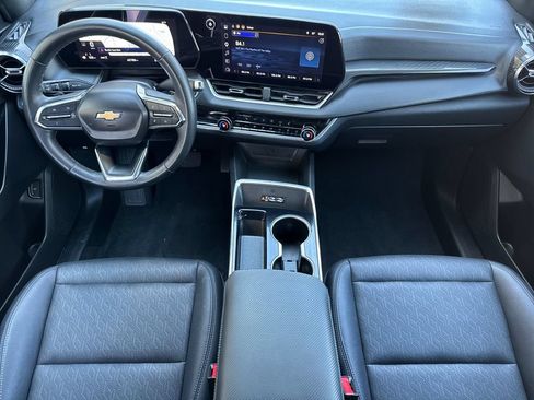 Used 2025 Chevrolet Equinox LT w/ Convenience Package II AWD/4WD image 14