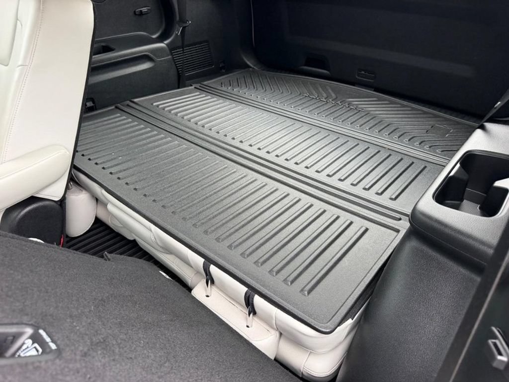 Used 2024 Kia Telluride S w/ S Sunroof Package AWD/4WD image 8