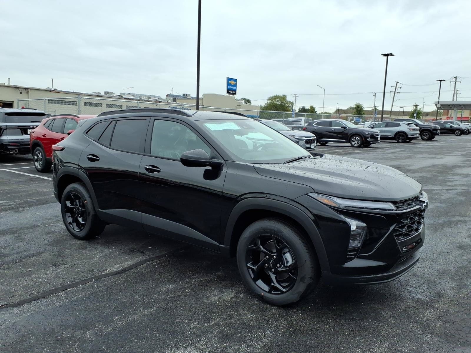 New 2026 Chevrolet Trax LT w/ Midnight Edition FWD image 1