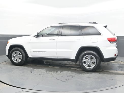 Used 2017 Jeep Grand Cherokee Laredo w/ Quick Order Package 2BE image 5