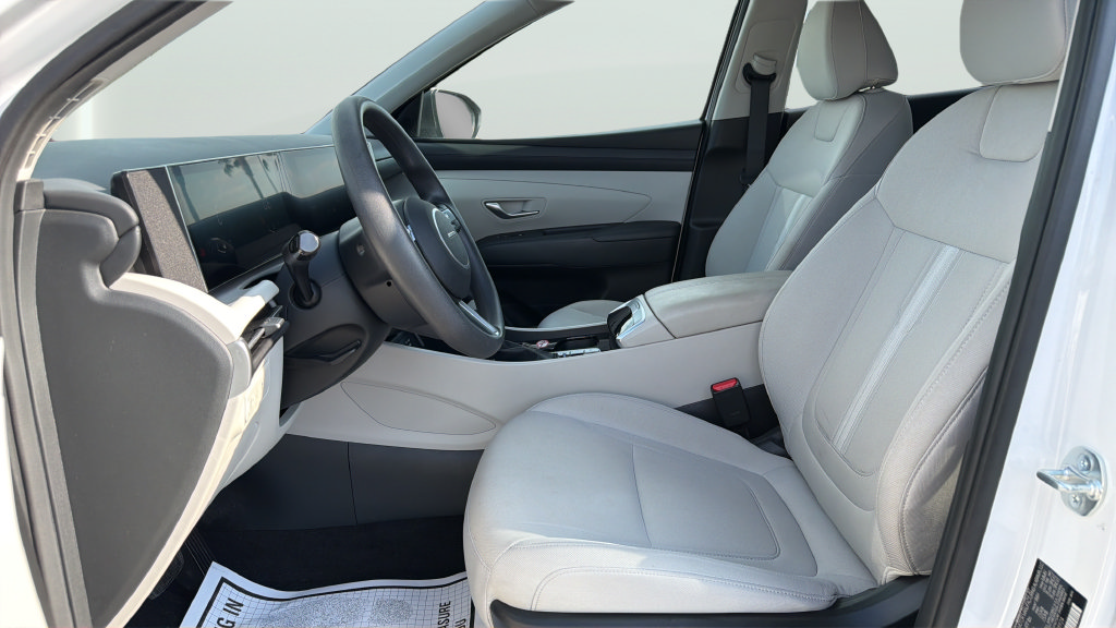Used 2026 Hyundai Tucson SEL Plus FWD image 17