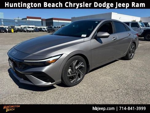 Used 2024 Hyundai Elantra Limited FWD image 1