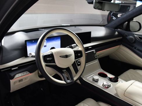 Used 2025 Genesis GV80 3.5T Prestige AWD/4WD image 12