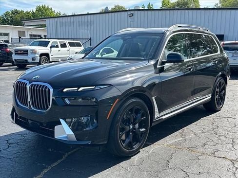 Used 2025 BMW X7 xDrive40i w/ Premium Package AWD/4WD image 5