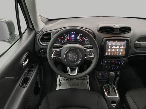 Used 2023 Jeep Renegade Latitude AWD/4WD image 13