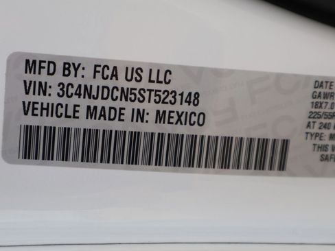Used 2025 Jeep Compass Limited AWD/4WD image 31