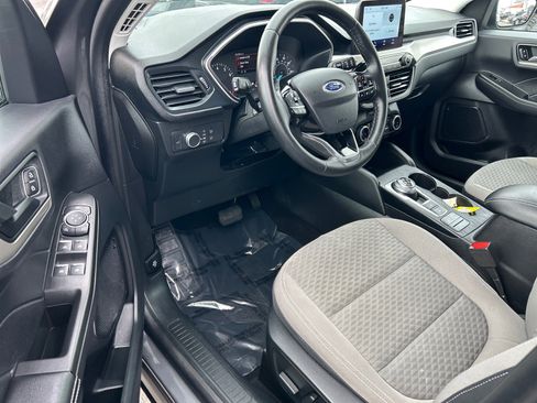 Certified 2022 Ford Escape SE w/ Convenience Package image 5