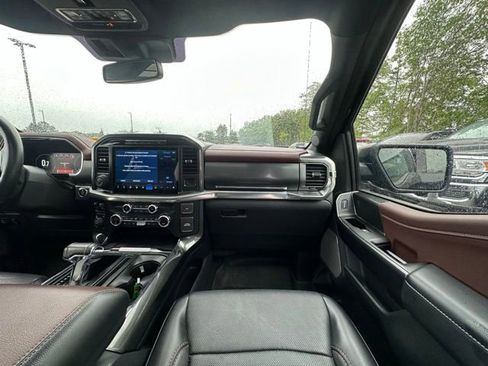 Used 2021 Ford F150 Lariat w/ Equipment Group 502A High AWD/4WD image 30