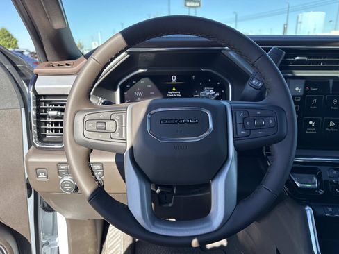 New 2026 GMC Sierra 2500 Denali w/ Denali Reserve Package image 17