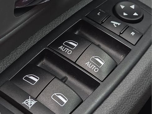 Used 2018 RAM 1500 Big Horn AWD/4WD image 16
