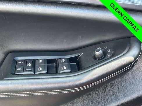 Used 2024 Jeep Grand Cherokee Altitude AWD/4WD image 11