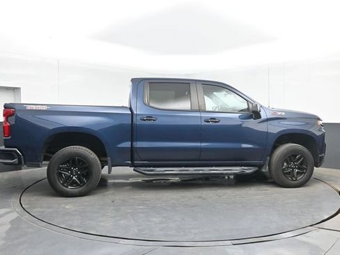 Used 2019 Chevrolet Silverado 1500 LT Trail Boss w/ Convenience Package AWD/4WD image 15