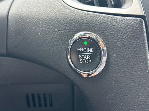 Used 2019 Ford Edge SEL w/ Equipment Group 201A FWD image 23