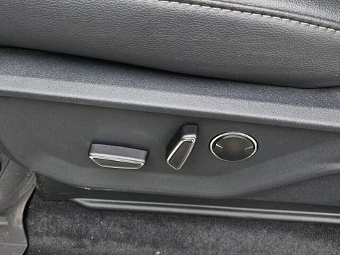 New 2025 Ford F150 Lariat w/ Equipment Group 502A High image 14