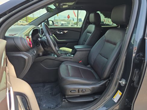 Used 2019 Chevrolet Blazer RS FWD image 11