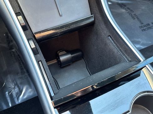 Used 2020 Tesla Model 3 Long Range image 26