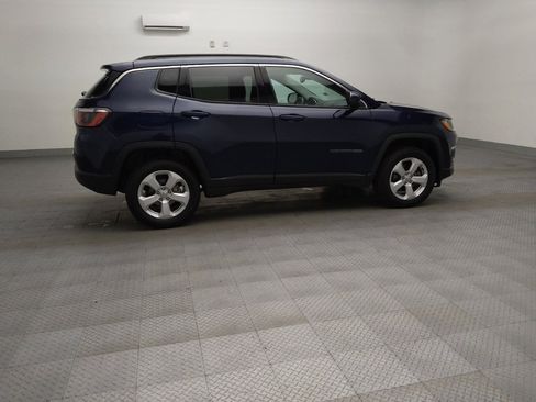 Used 2018 Jeep Compass Latitude w/ Popular Equipment Group AWD/4WD image 10