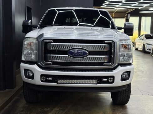 Used 2015 Ford F350 Platinum w/ Platinum Package image 2
