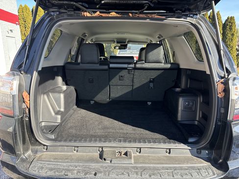 Used 2024 Toyota 4Runner SR5 Premium image 5