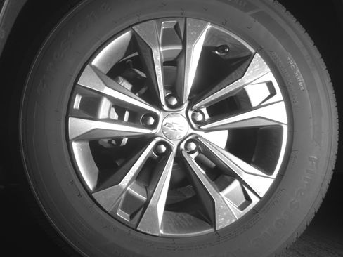 Used 2025 Chevrolet Equinox LT image 12