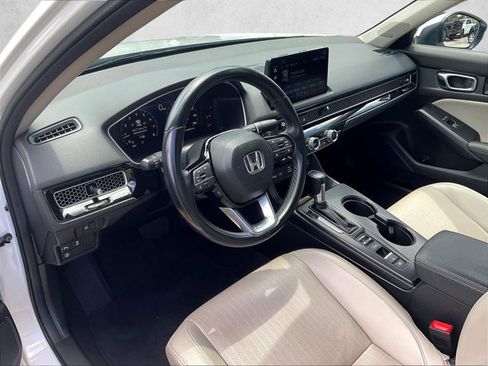 Used 2024 Honda Civic Touring image 13