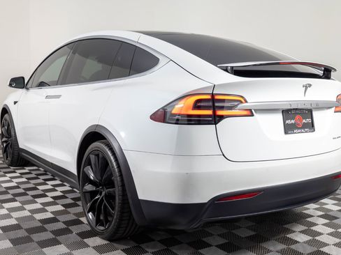 Used 2020 Tesla Model X Long Range AWD/4WD image 5