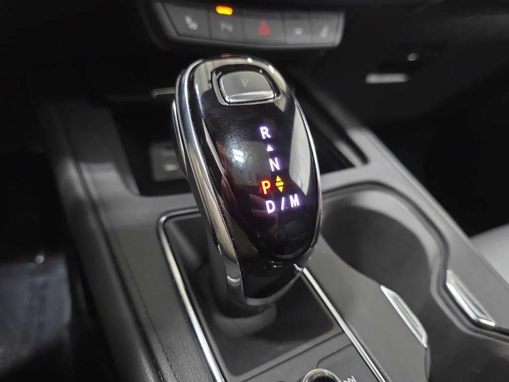 Used 2023 Cadillac XT4 Premium Luxury w/ Cold Weather Package AWD/4WD image 23