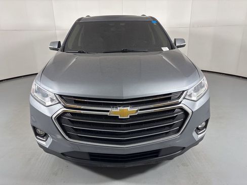 Used 2020 Chevrolet Traverse LT image 4