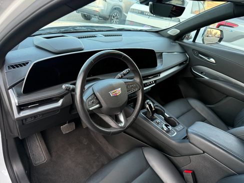 Used 2024 Cadillac XT4 Premium Luxury w/ Technology Package image 27