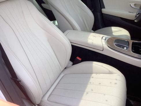 Used 2021 Mercedes-Benz E 350 Sedan image 33