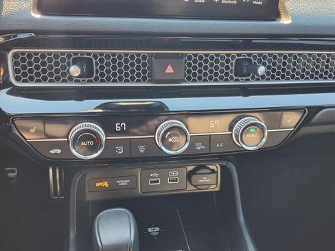 Certified 2024 Honda Civic Sport Touring image 12