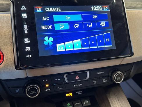 Used 2018 Honda Clarity Touring image 15