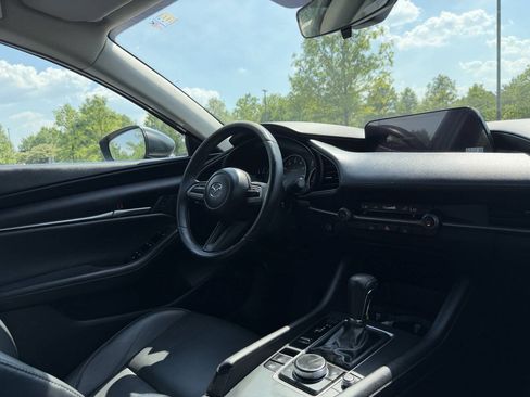 Used 2023 MAZDA MAZDA3 s FWD image 20