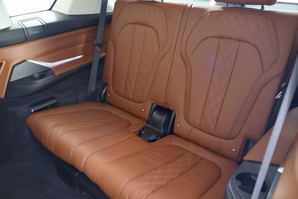 Used 2019 BMW X7 xDrive40i w/ Luxury Seating Package AWD/4WD image 12