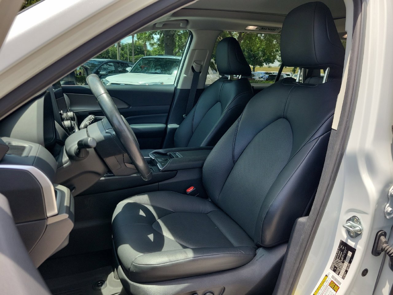 Used 2024 Toyota Grand Highlander AWD Hybrid image 17