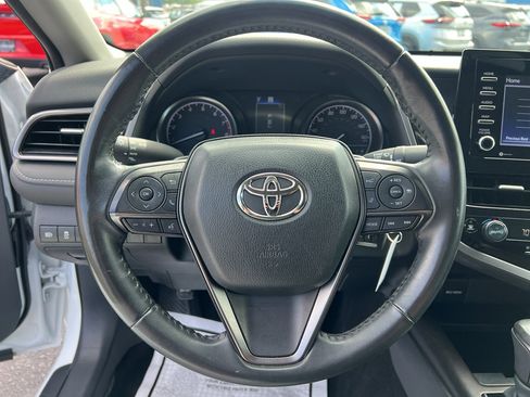 Used 2024 Toyota Camry SE image 22