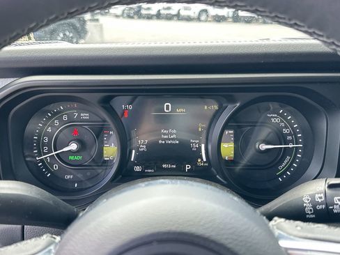 Certified 2025 Jeep Wrangler Unlimited Sahara AWD/4WD image 13