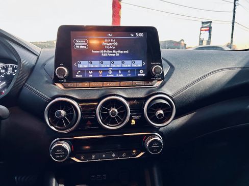 Used 2021 Nissan Sentra SV image 16