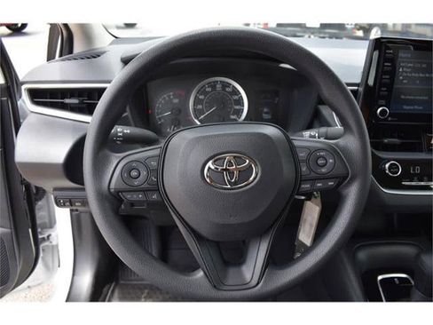 Certified 2022 Toyota Corolla LE FWD image 18